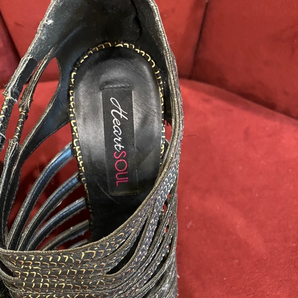 Wedges - Picture 3 of 7